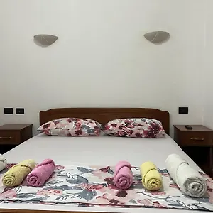 ~villa Gloria~ Hotel Durrës